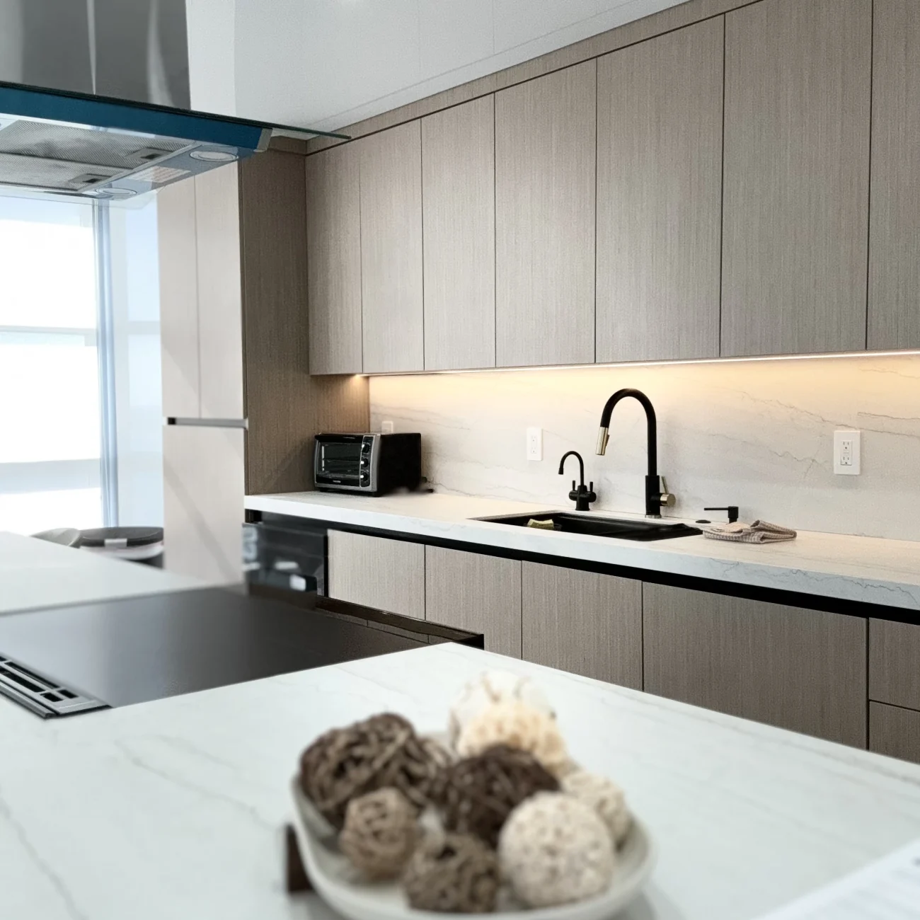 Contemporary Modern Kitchen Remodel by Rainbow Renovations — Project 1 project photo 5